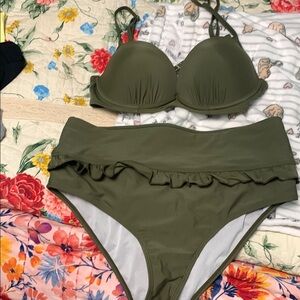 Olive Green Ruffled Bikini Set nwot large